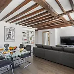 Madeleine&Champs-Élysées - 2BR - Paris Vacation Rentals
