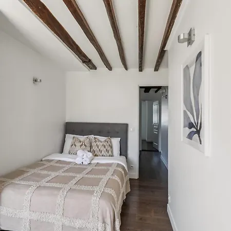 Apartment Madeleine & Champs-elysees - 2br - Vacation *